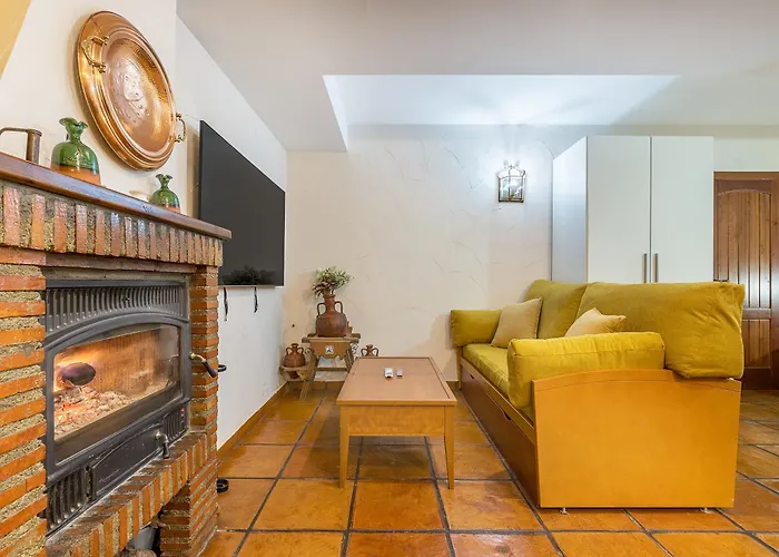 Comfort Breather - El Laurel Apartment *